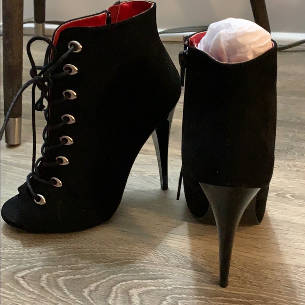 Booties - Picture 4 of 4